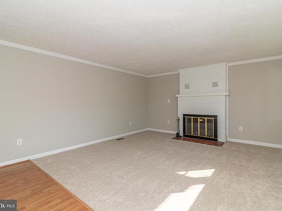 4th image of 15059 Barkwood Dr