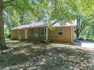 4035 County Line Rd, Leighton, AL 35646