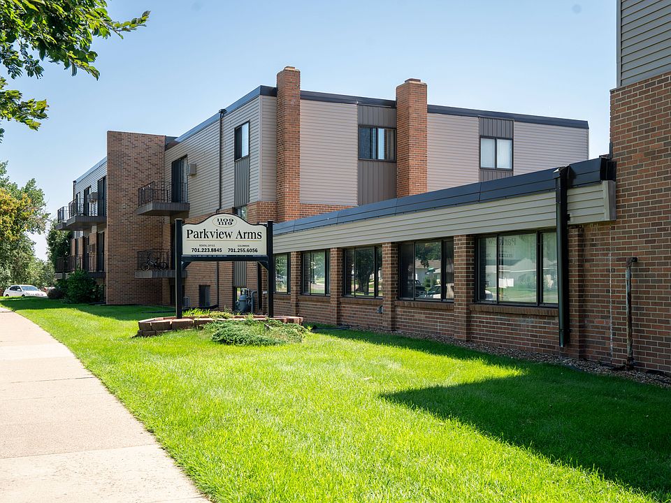 Bismarck, ND Parkview Arms Apartments | Exterior