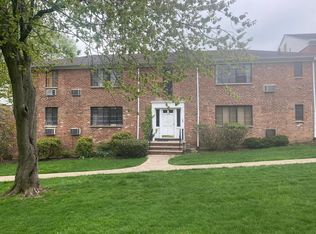 22 Troy Dr APT A, Springfield, NJ 07081