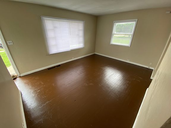 2nd image of 1005 S Edison Ave