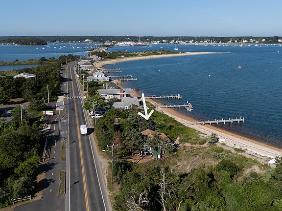 5th image of 11 Beach Road