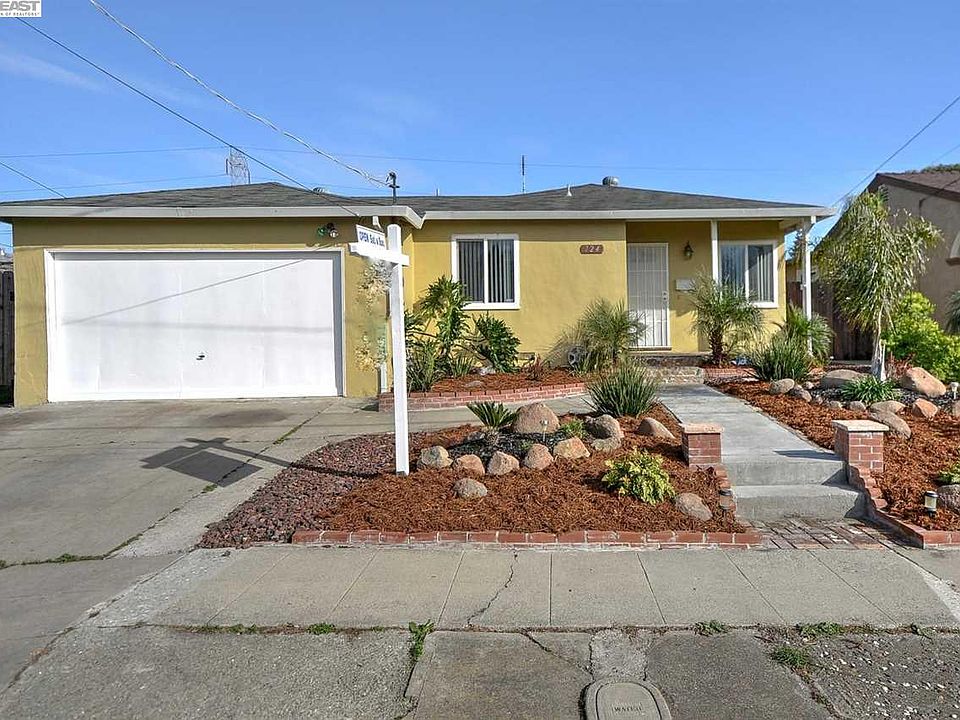 2nd image of 724 Blaine Way