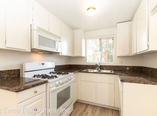 366 Avocado St APT B205, Costa Mesa, CA 92627