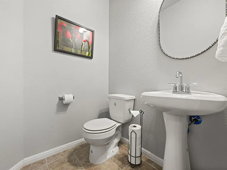 1404 Jenkins Bnd #11 — Photo 26