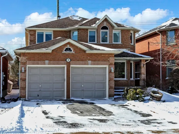 39 Etherington Cres, Barrie, ON L4N 7T2