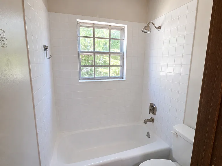 172 Macon Ave #4 — Photo 15