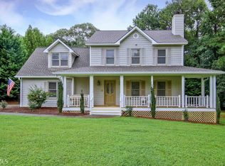 71 Stonemount Ct, Sharpsburg, GA
