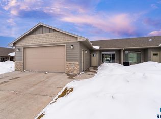6415 S Callie Eve Cir, Sioux Falls, SD 57108