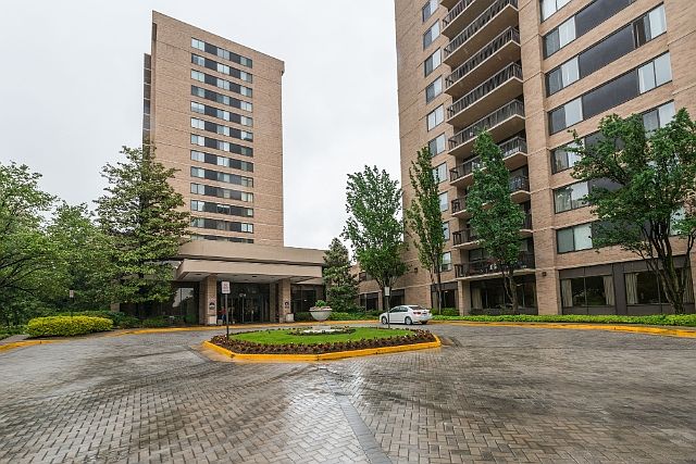 1st image of 3713 S George Mason Dr APT 1403
