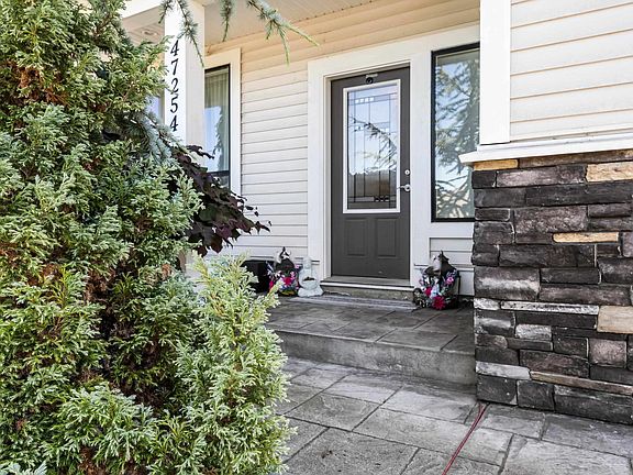 4th image of 47254 Sylvan Dr