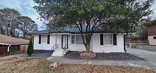 1210 Lloyd Dr Photo 1