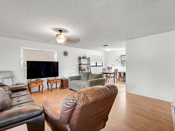 4th image of 12234 N 152nd Street