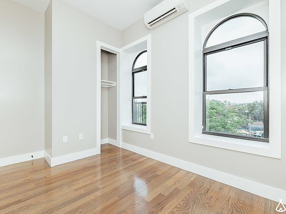 3rd image of 195 Menahan St #3F