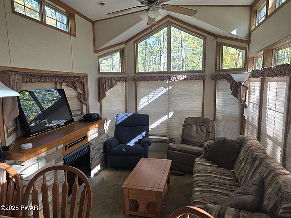 3rd image of 132 Yuma Ln