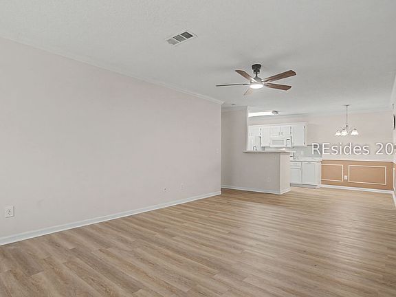 5th image of 897 Fording Island Rd APT 911