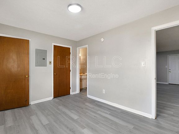 5th image of 176 Thistlewood Ave #15