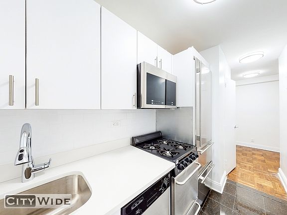 4th image of 405 E 56th St #12OP