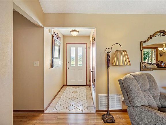 4th image of 1051 Boulevard De La Parisienne