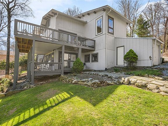 4th image of 1310 Beech Mountain Parkway