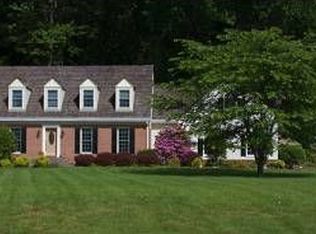 2 Barn Ridge Ct, Silver Spring, MD 20906