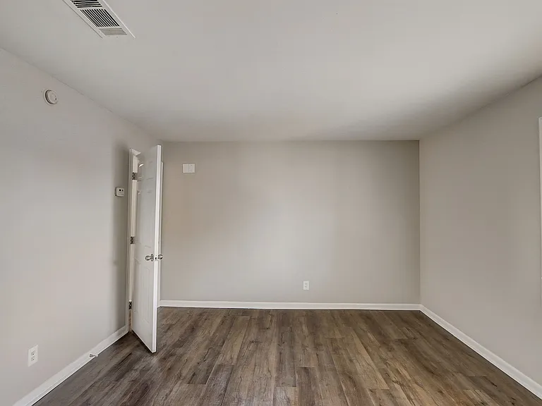 Baba Flats — Photo 21