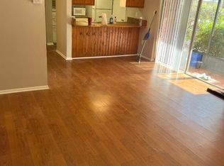 8221 12th Way N APT D, Saint Petersburg, FL 33702