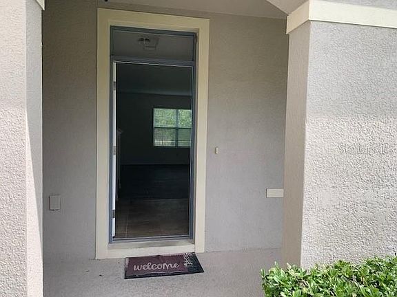 3rd image of 16543 Broadford Ln