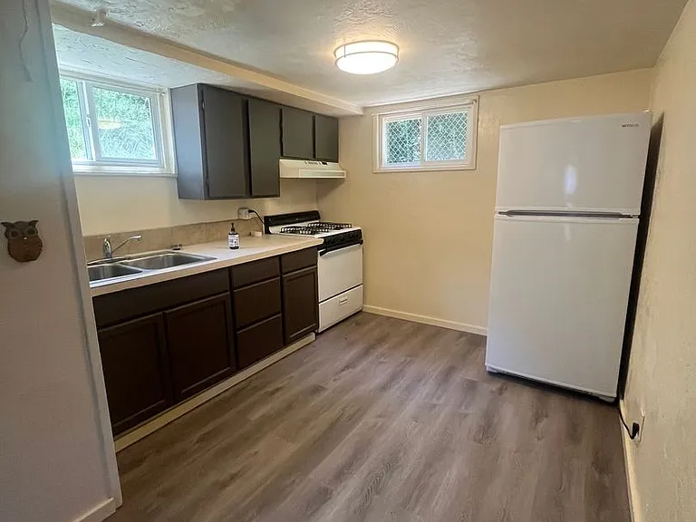 430 W 12th Ave #5 — Photo 7