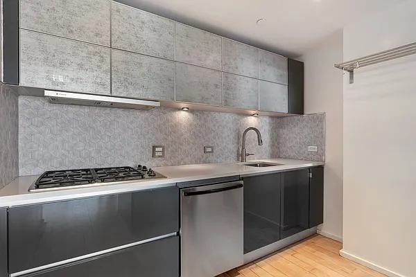 Sold by Compass | media 7