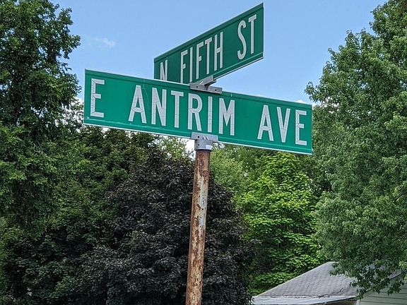 5th image of 1129 N 5th St