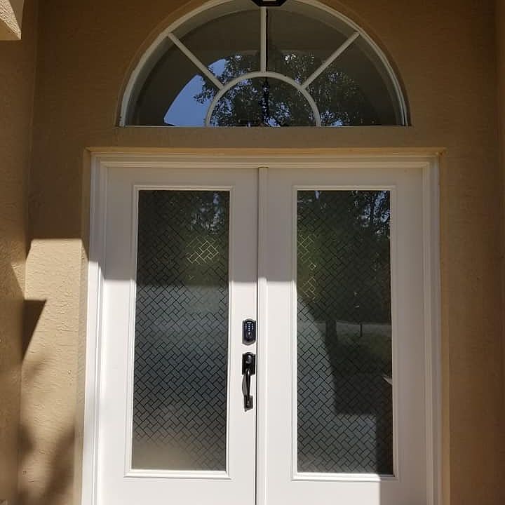 1st image of 625 SW Ester Ave