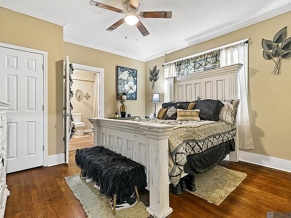 5th image of 4316 Beech St