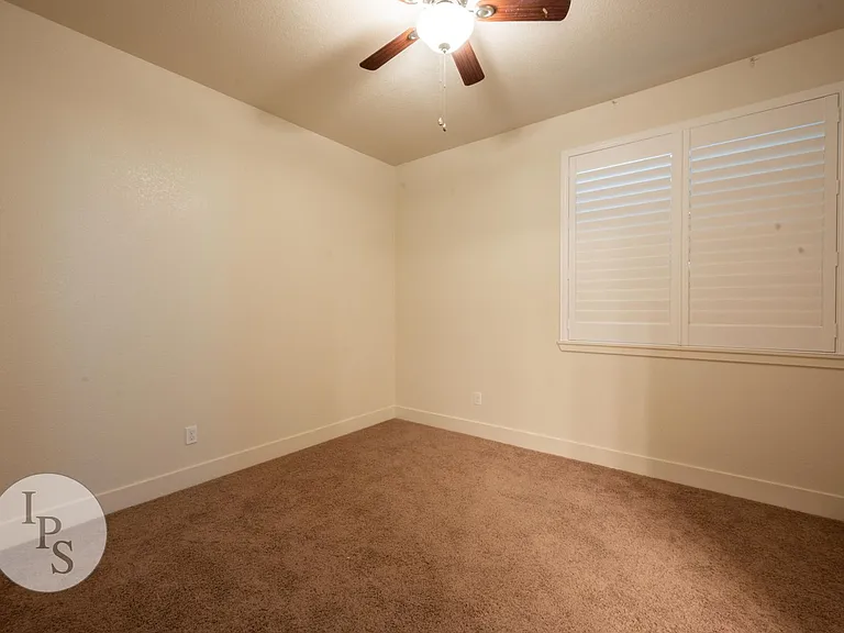 3245 Lexington Ave — Photo 17