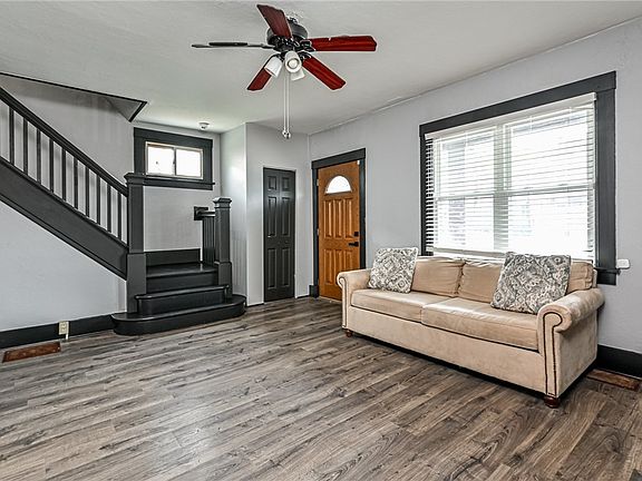 4th image of 1326 Walters Ave