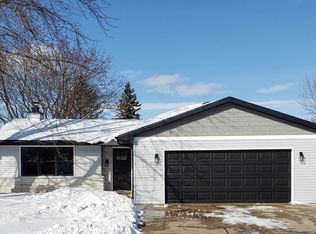 2032 W Harvest Dr, Appleton, WI 54914