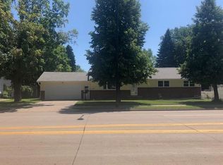 1218 Marinette Ave, Marinette, WI 54143