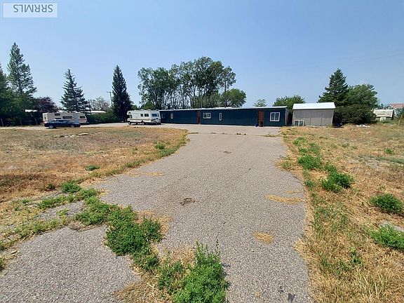 2nd image of 766 W Grand Ave