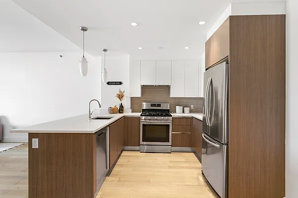 Rented by Compass | media 12