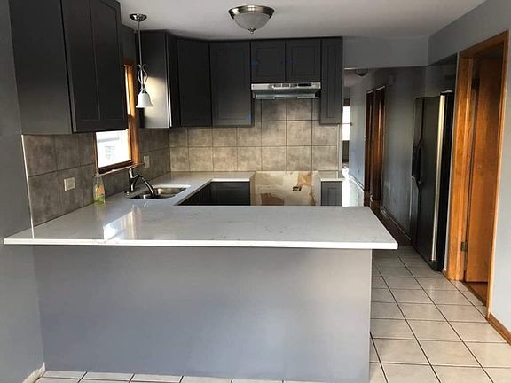 4th image of 2320 N Newland Ave #3