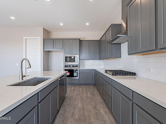 3rd image of 20257 W CATALINA Drive