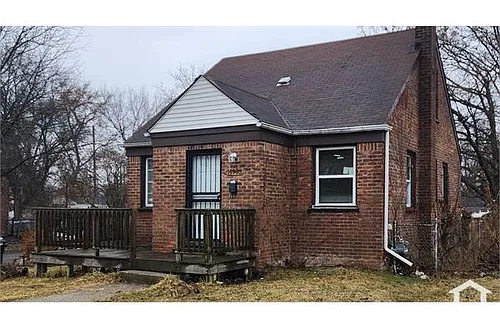 14903 Woodmont Ave Photo 1