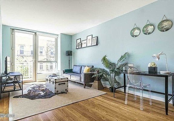 5th image of 211 McGuinness Blvd #606