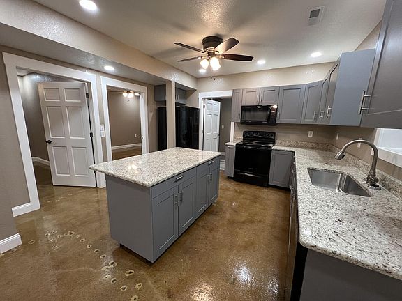 3rd image of 479 Compton Ridge Rd #C