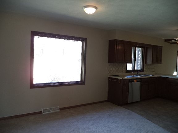 3rd image of 5988 Heidi Dr