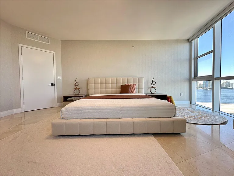 18201 Collins Ave #1901 — Photo 25