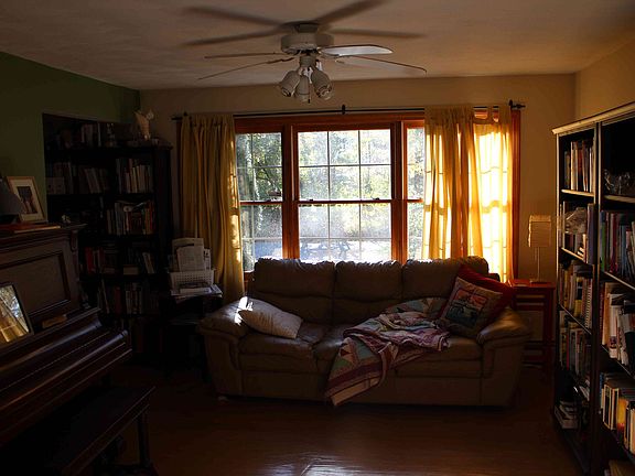 Living Room in AM