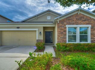 10618 Pictorial Park Dr, Tampa, FL 33647