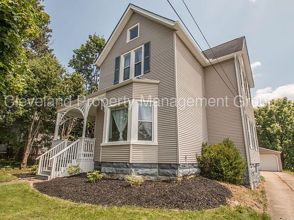 3rd image of 22 Franklin Ave