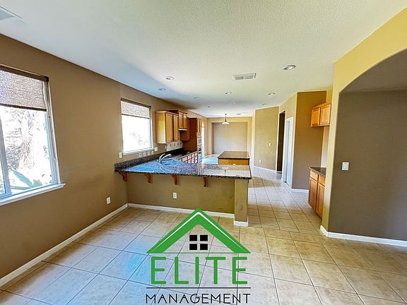 4th image of 2297 Lockton Dr